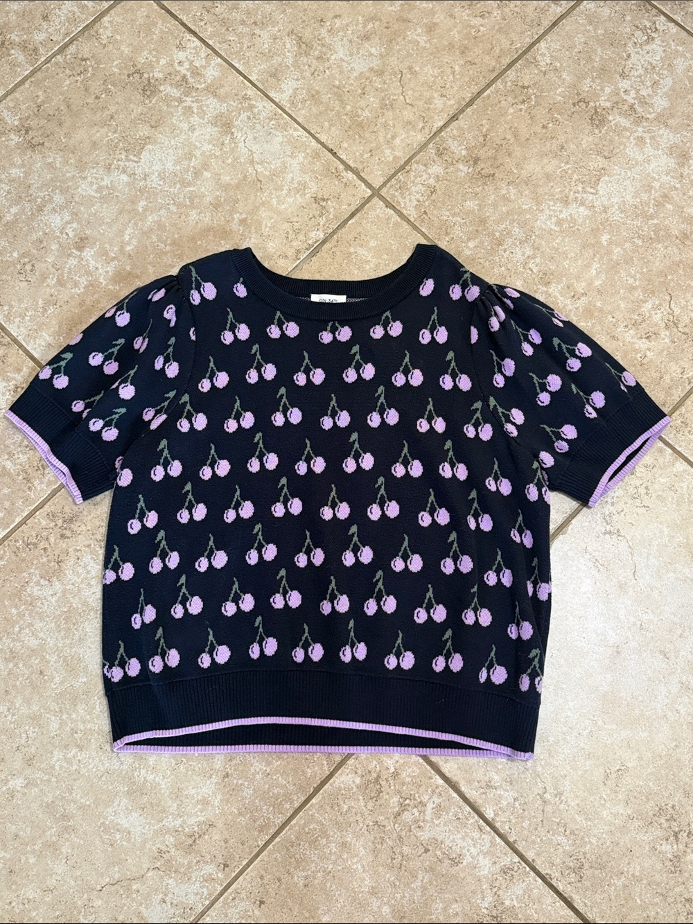 ON·34TH Navy Trim Knit Top with Lavender-Gray Blend